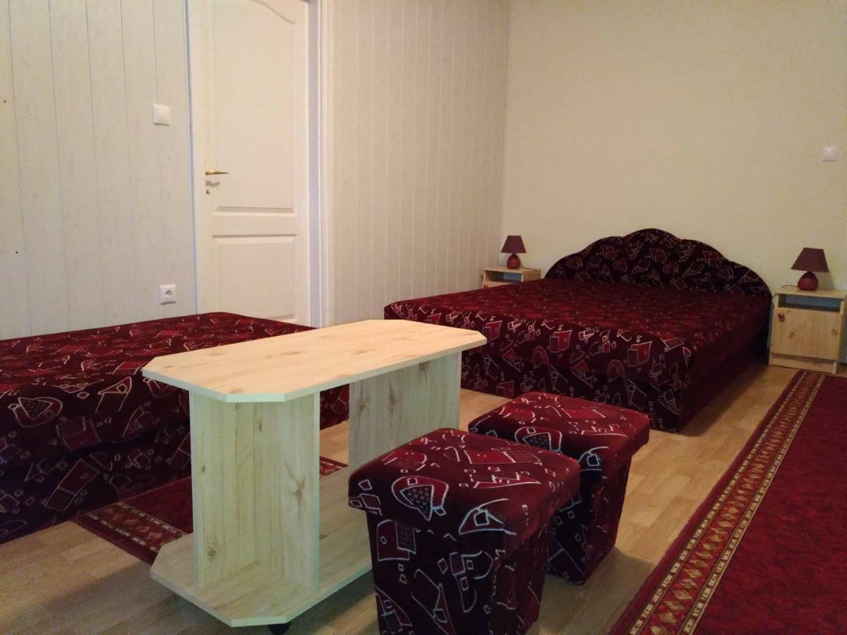Appartement Nora Apartman à Balatonfůzfő Extérieur photo