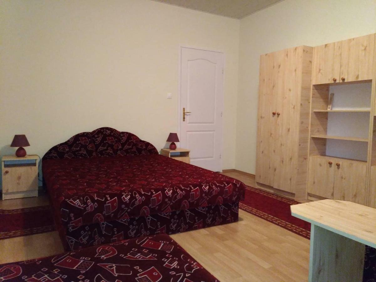 Appartement Nora Apartman à Balatonfůzfő Extérieur photo