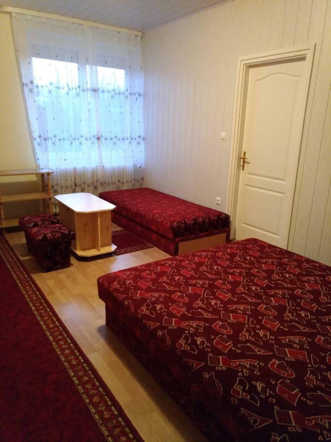 Appartement Nora Apartman à Balatonfůzfő Extérieur photo